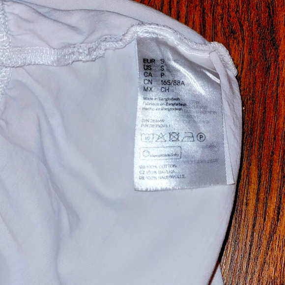 Divided brand white blouse size S - Picture 3 of 3